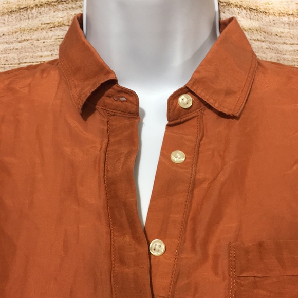 Ann Taylor Loft softened orange small button 3/4 - Picture 4 of 8